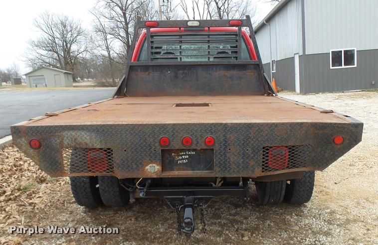 image for item L7227 2000 Ford F450 Super Duty XL Crew Cab flatbed truck