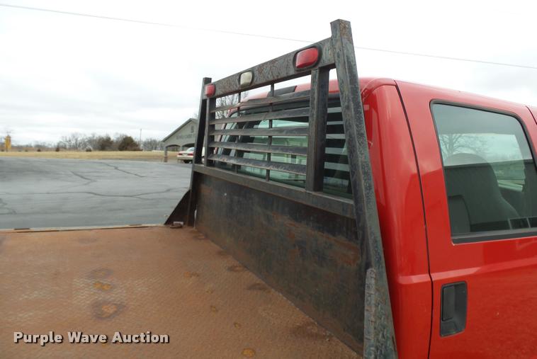 image for item L7227 2000 Ford F450 Super Duty XL Crew Cab flatbed truck