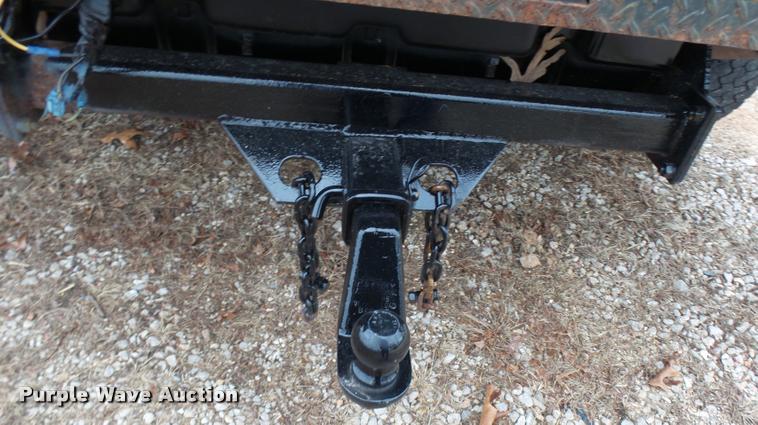 image for item L7227 2000 Ford F450 Super Duty XL Crew Cab flatbed truck