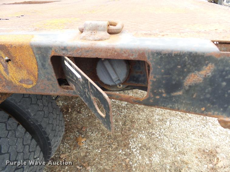 image for item L7227 2000 Ford F450 Super Duty XL Crew Cab flatbed truck