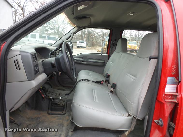 image for item L7227 2000 Ford F450 Super Duty XL Crew Cab flatbed truck