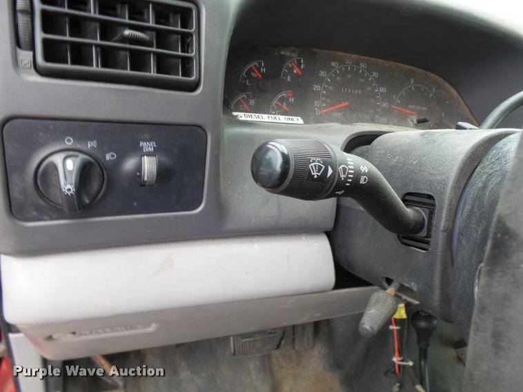 image for item L7227 2000 Ford F450 Super Duty XL Crew Cab flatbed truck