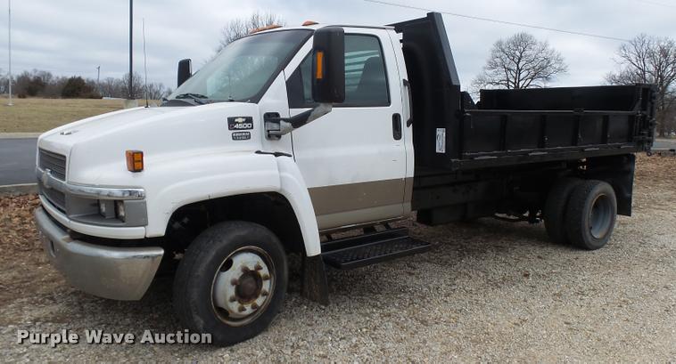 image for item L7228 2003 Chevrolet C4500 dump truck