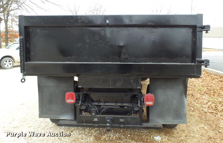 image for item L7228 2003 Chevrolet C4500 dump truck