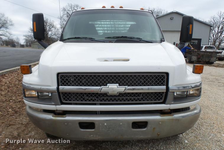 image for item L7228 2003 Chevrolet C4500 dump truck