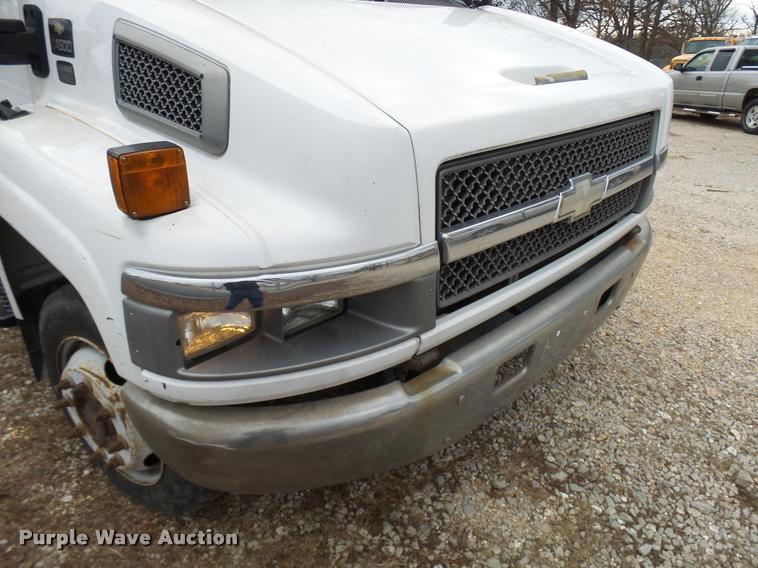 image for item L7228 2003 Chevrolet C4500 dump truck