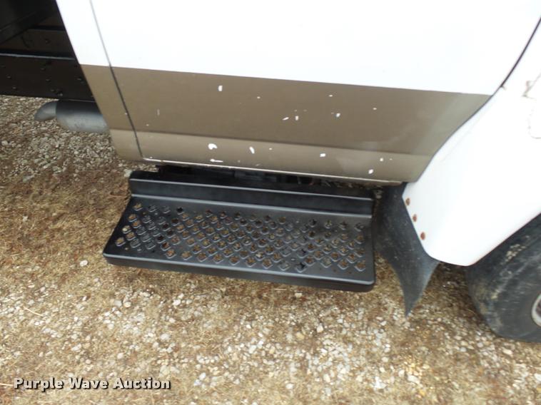 image for item L7228 2003 Chevrolet C4500 dump truck