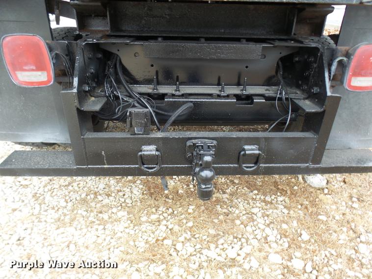 image for item L7228 2003 Chevrolet C4500 dump truck