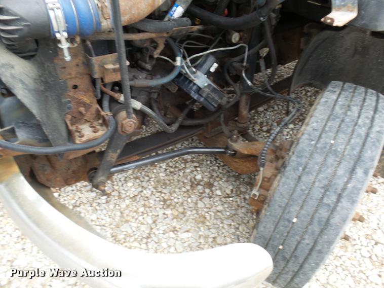 image for item L7228 2003 Chevrolet C4500 dump truck