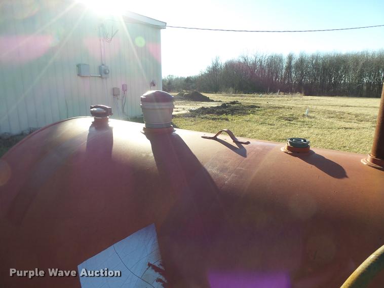 image for item L7230 500 gallon fuel tank