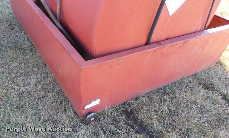image for item L7230 500 gallon fuel tank