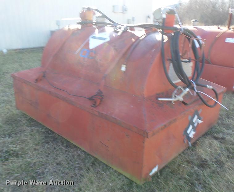 image for item L7231 500 gallon fuel tank