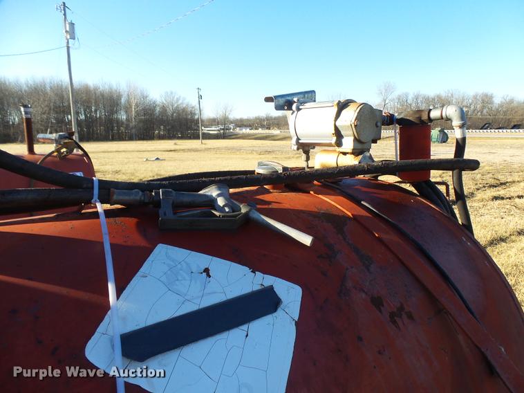 image for item L7231 500 gallon fuel tank