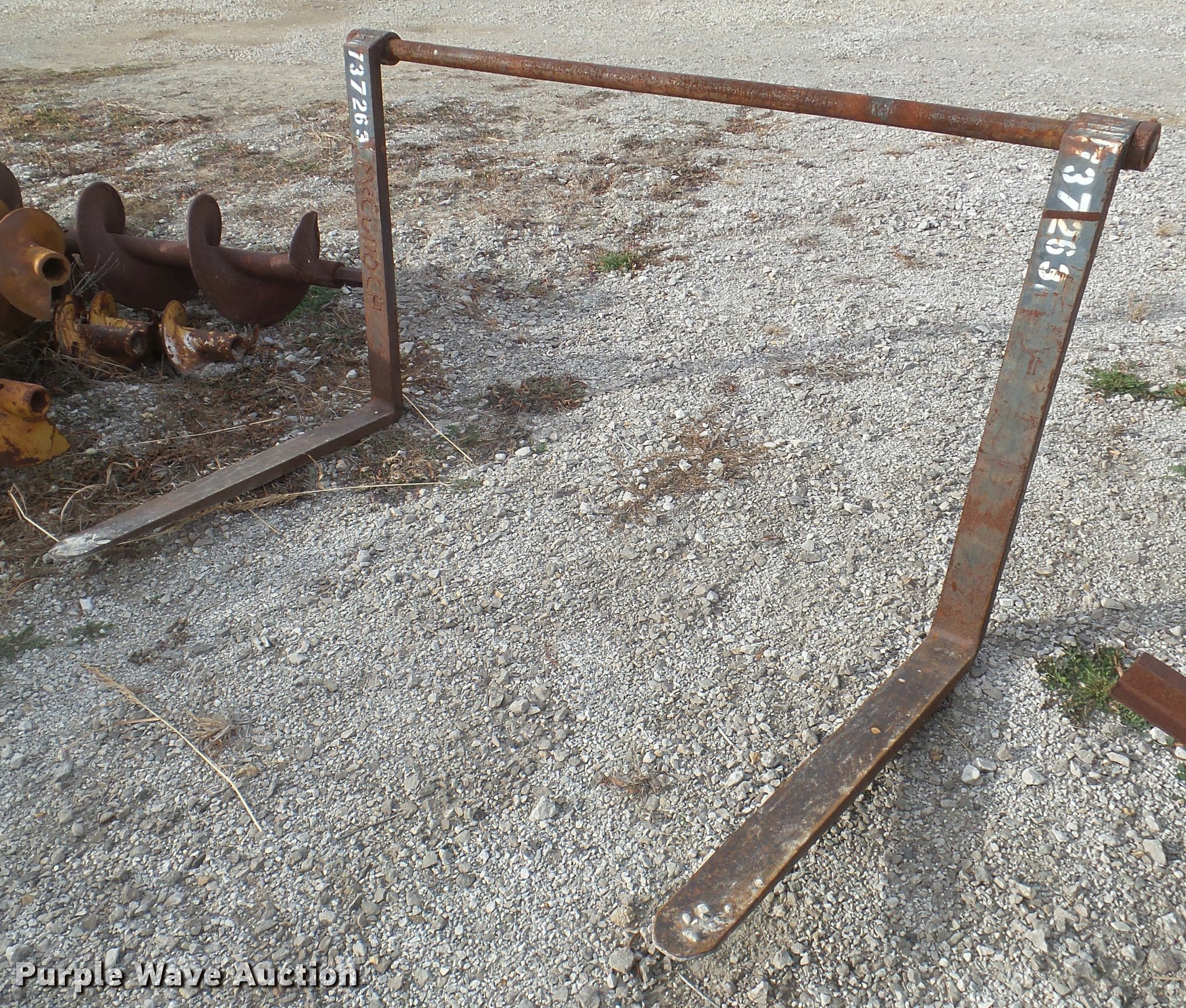 Backhoe pallet forks in Glenpool, OK Item BW9137 sold Purple Wave