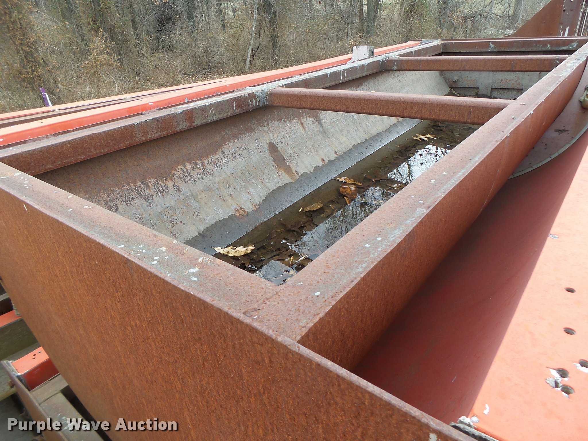 Fiberglass column concrete forms in Fulton, MO Item DA9353 sold Purple Wave