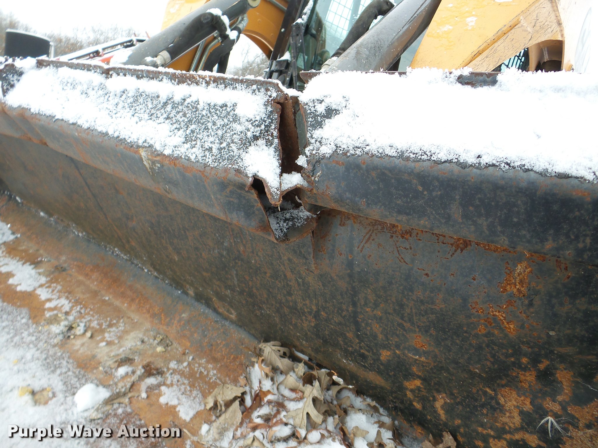 Skid steer bucket in Rochester, MN Item DF9633 sold Purple Wave