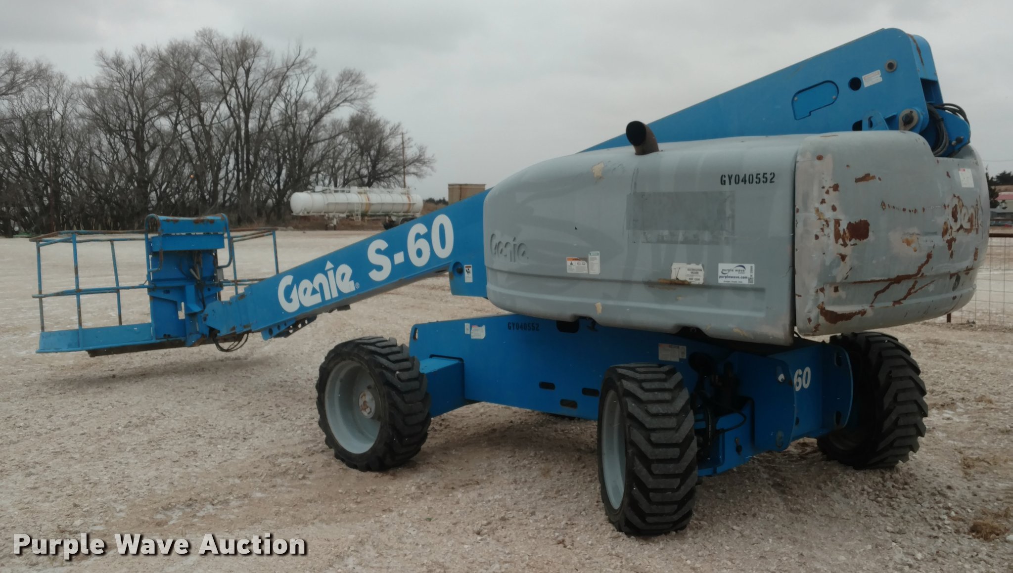 2004 Genie S60 boom lift in Chester, OK Item K2999 sold Purple Wave