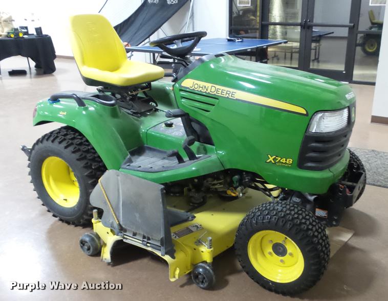 image for item BU9223 John Deere X748 Ultimate lawn mower