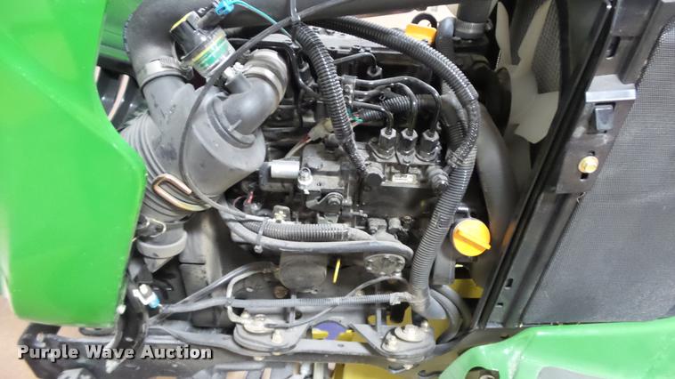 image for item BU9223 John Deere X748 Ultimate lawn mower