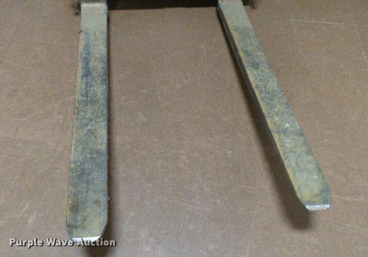 image for item BU9224 Clark C500-30 forklift