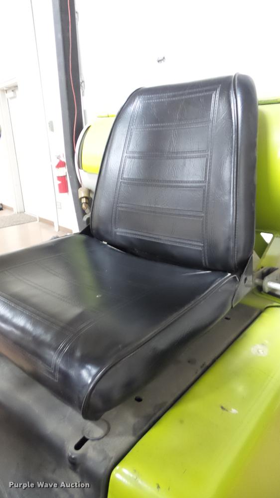 image for item BU9224 Clark C500-30 forklift