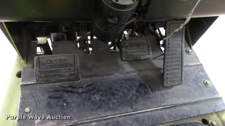 image for item BU9224 Clark C500-30 forklift