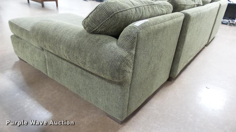 image for item BU9233 Bauhaus sectional