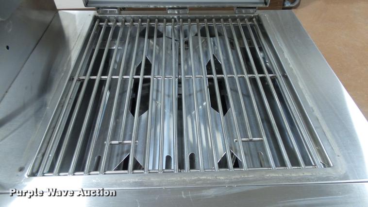 image for item BU9238 Jenn Air stainless steel grill