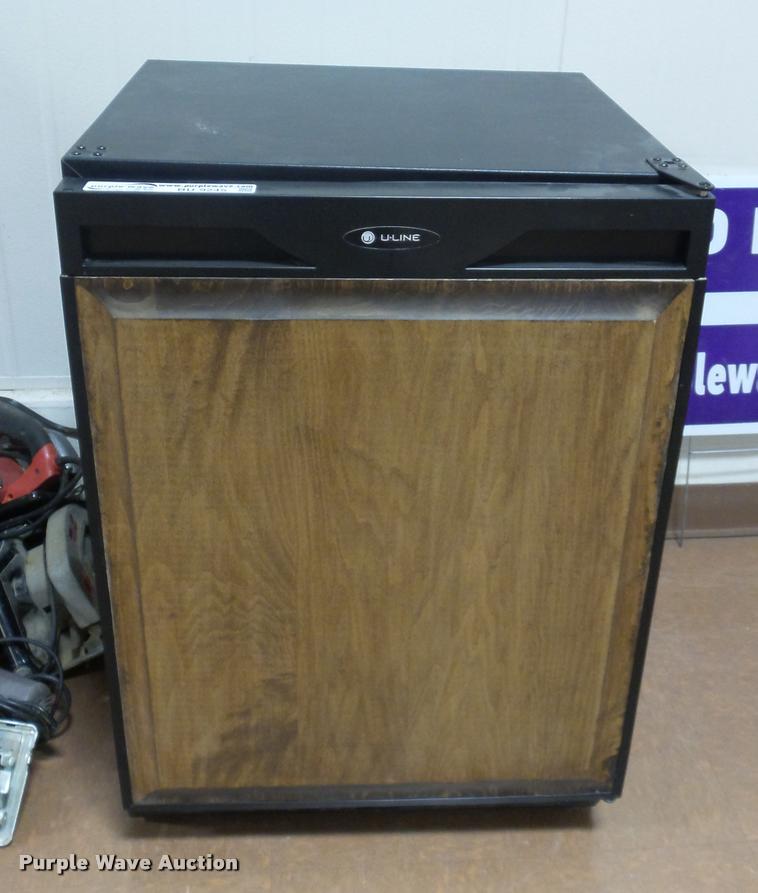 ULine mini refrigerator in Manhattan, KS Item BU9245 sold Purple Wave
