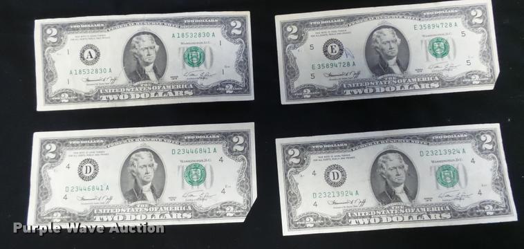 image for item DJ9251 (44) two dollar bills