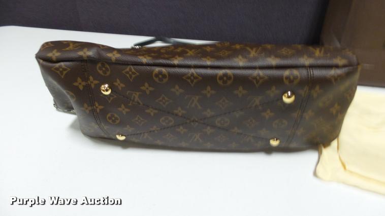 image for item DJ9276 (2) women's purses