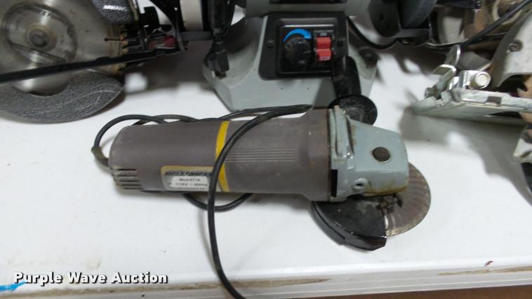 image for item DJ9279 Hand tools