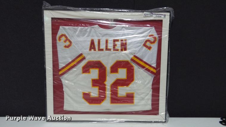 image for item DJ9288 Marcus Allen framed jersey