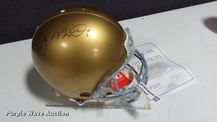 image for item DJ9292 Notre Dame autographed helmet