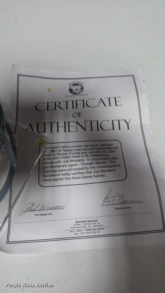 image for item DJ9292 Notre Dame autographed helmet