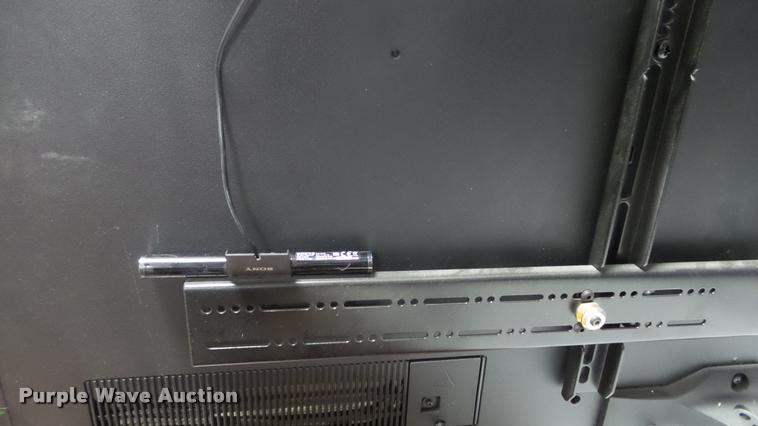 image for item DJ9304 Sony television