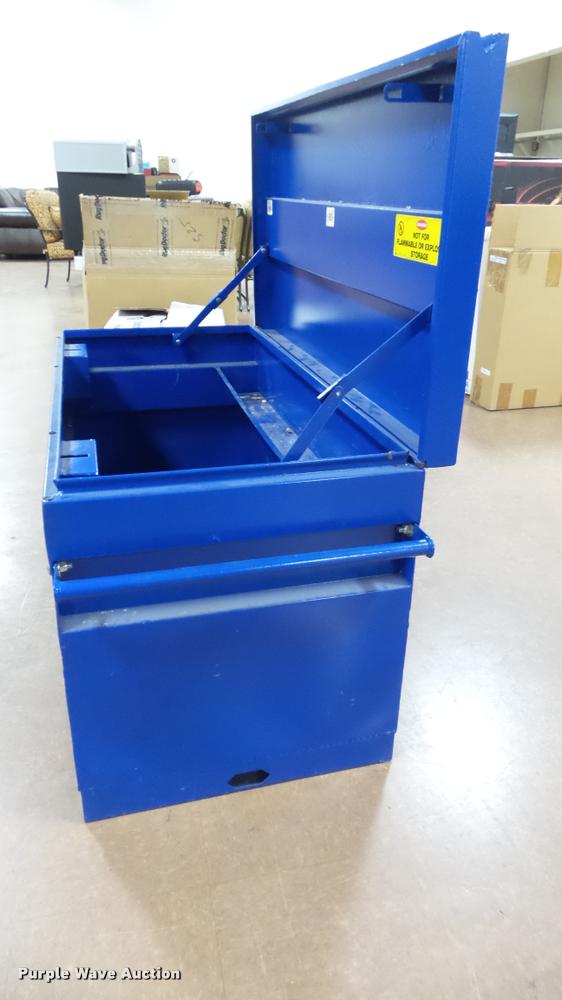 Site Safe Better Build contractor box in Manhattan, KS Item DJ9347