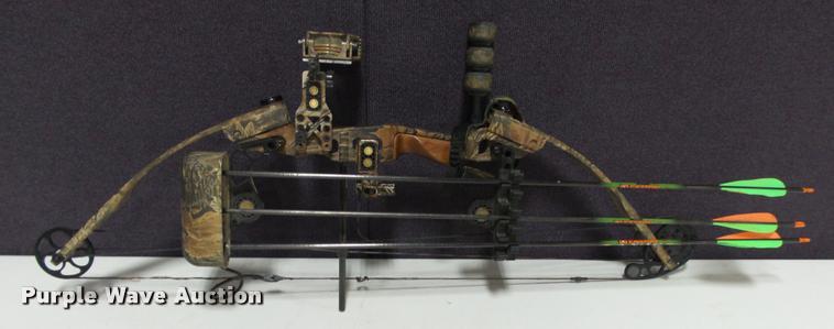 image for item DJ9364 Matthews compound bow