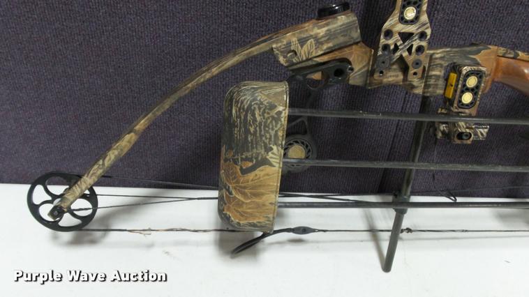 image for item DJ9364 Matthews compound bow