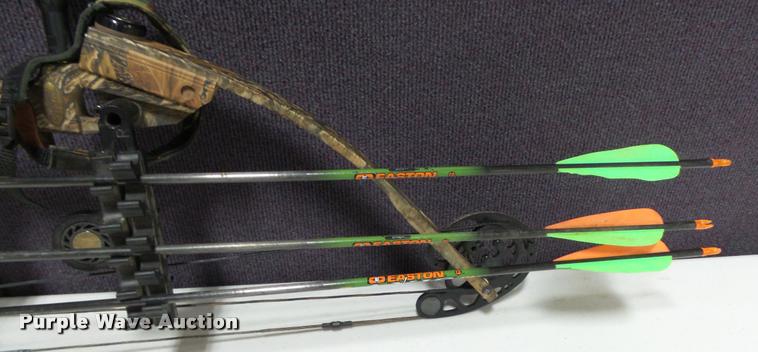 image for item DJ9364 Matthews compound bow