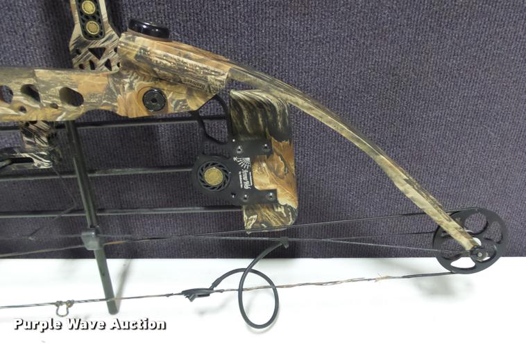 image for item DJ9364 Matthews compound bow