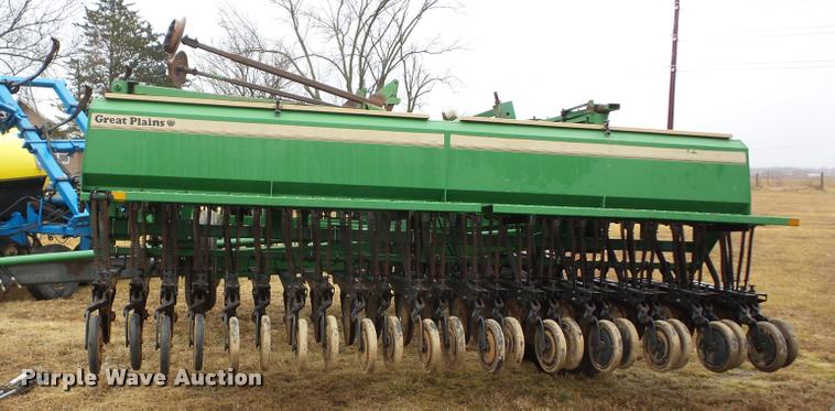 image for item AG9085 1999 Great Plains Solid Stand 30 grain drill