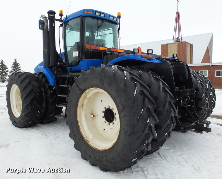 image for item AL9029 2008 New Holland T9040 4WD tractor