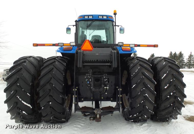 image for item AL9029 2008 New Holland T9040 4WD tractor