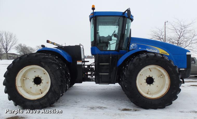 image for item AL9029 2008 New Holland T9040 4WD tractor