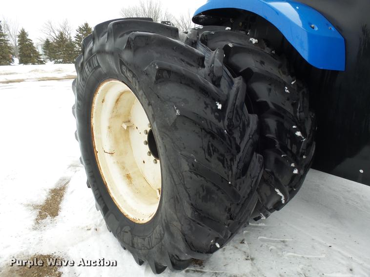 image for item AL9029 2008 New Holland T9040 4WD tractor
