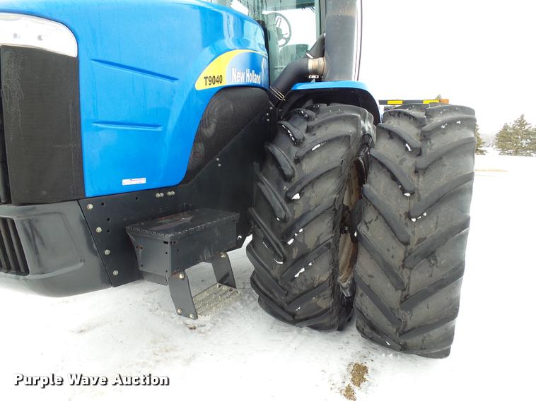 image for item AL9029 2008 New Holland T9040 4WD tractor