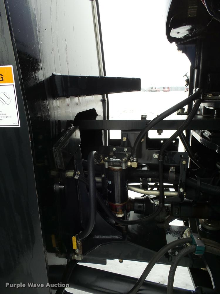 image for item AL9029 2008 New Holland T9040 4WD tractor