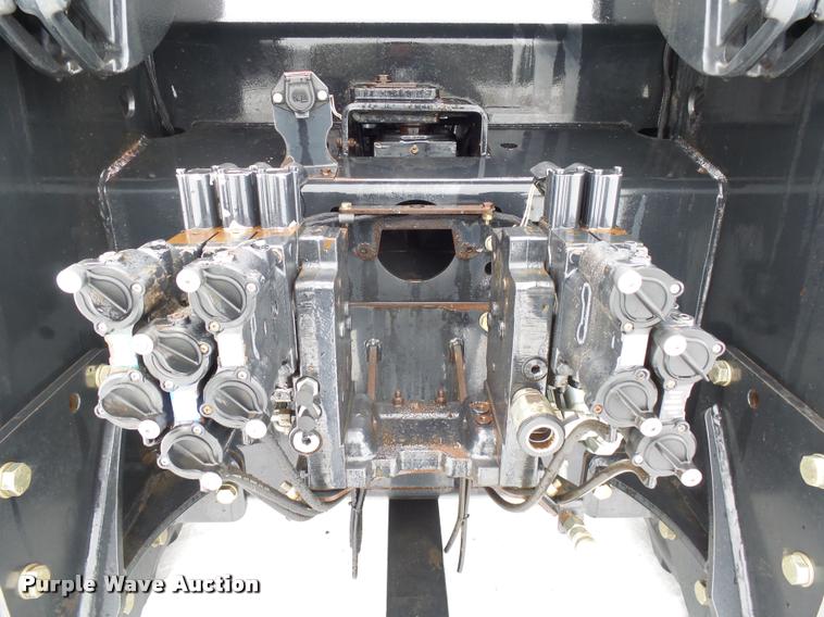 image for item AL9029 2008 New Holland T9040 4WD tractor