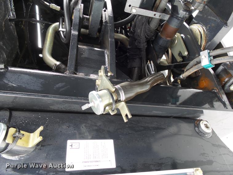 image for item AL9029 2008 New Holland T9040 4WD tractor